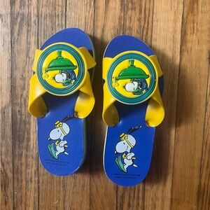 Vintage size 8.5 Toddler Snoopy Sandals